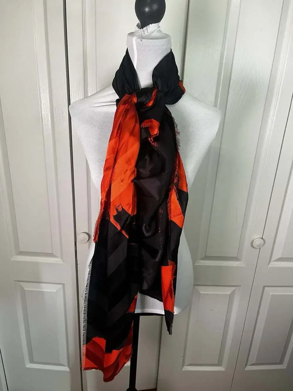 VINTAGE ESCADA MARGARETHA LEY 80s DESIGNER ITALIAN SILK SCARF LARGE LUXURY 36X58